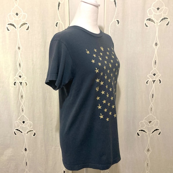 Show Your Patriotism in a Hamilton, Stars T-shirt - Picture 2 of 8